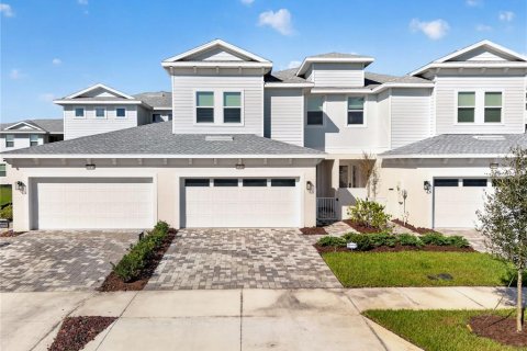 Townhouse in Wesley Chapel, Florida 3 bedrooms, 162.39 sq.m. № 2312857