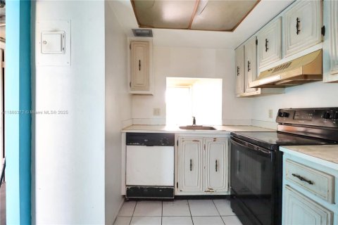 Condominio en venta en Oakland Park, Florida, 2 dormitorios, 90.58 m2 № 1897471 - foto 6