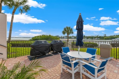Condominio en venta en Belleair, Florida, 2 dormitorios, 130.34 m2 № 2098061 - foto 29