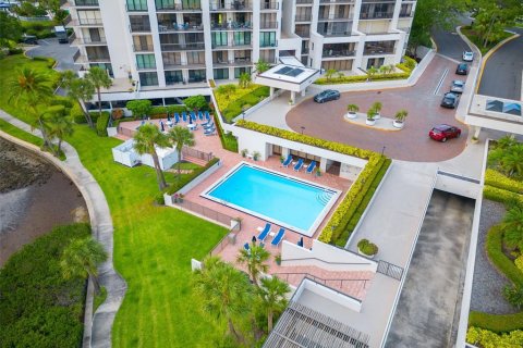 Condominio en venta en Belleair, Florida, 2 dormitorios, 130.34 m2 № 2098061 - foto 27