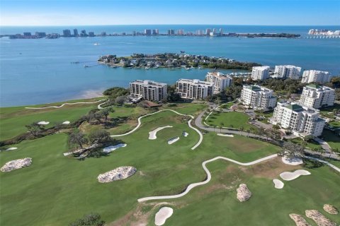 Condominio en Belleair, Florida, 2 dormitorios  № 2098061