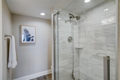Condominio en venta en Belleair, Florida, 2 dormitorios, 130.34 m2 № 2098061 - foto 13