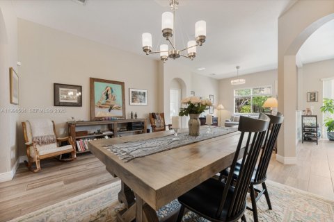 Купить виллу или дом в Катлер-Бей, Флорида 3 спальни, 162.49м2, № 2068159 - фото 4