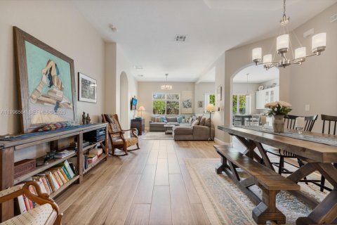 Купить виллу или дом в Катлер-Бей, Флорида 3 спальни, 162.49м2, № 2068159 - фото 3