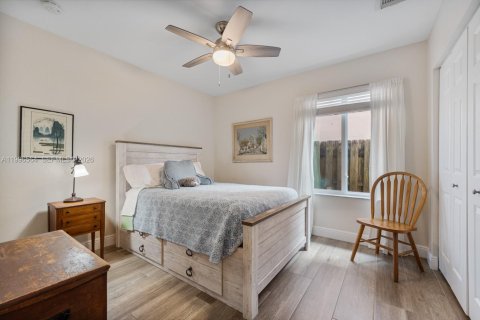 Купить виллу или дом в Катлер-Бей, Флорида 3 спальни, 162.49м2, № 2068159 - фото 16