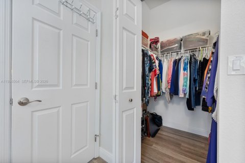 Купить виллу или дом в Катлер-Бей, Флорида 3 спальни, 162.49м2, № 2068159 - фото 15