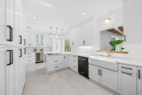 Villa ou maison à vendre à Fort Lauderdale, Floride: 3 chambres № 1995645 - photo 9