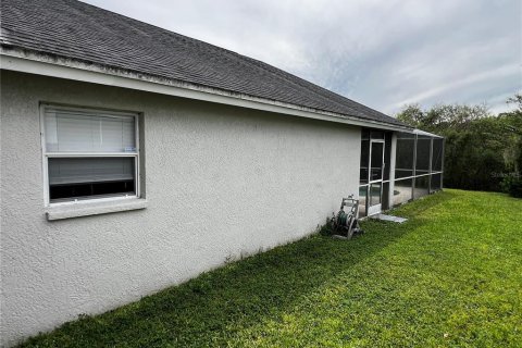 House in Wesley Chapel, Florida 3 bedrooms, 173.45 sq.m. № 2395952 - photo 9