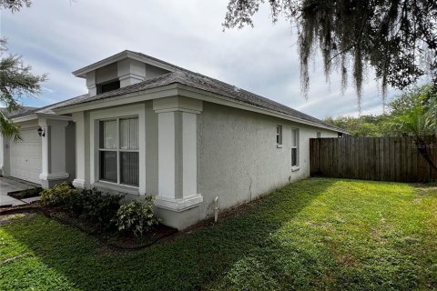 House in Wesley Chapel, Florida 3 bedrooms, 173.45 sq.m. № 2395952 - photo 3