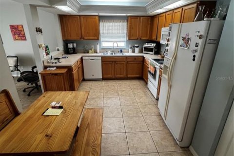 House in Wesley Chapel, Florida 3 bedrooms, 173.45 sq.m. № 2395952 - photo 22
