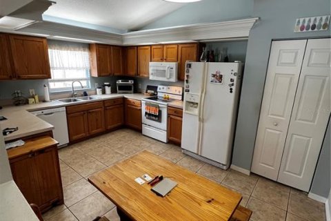 House in Wesley Chapel, Florida 3 bedrooms, 173.45 sq.m. № 2395952 - photo 23