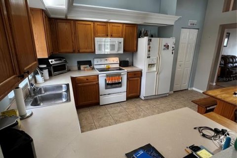 House in Wesley Chapel, Florida 3 bedrooms, 173.45 sq.m. № 2395952 - photo 24