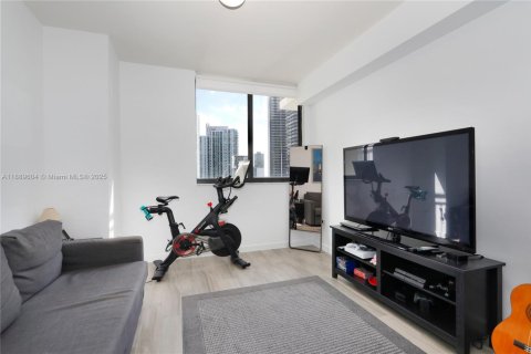 Copropriété à louer à Miami, Floride: 2 chambres, 111.2 m2 № 1938908 - photo 16