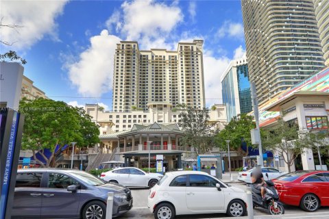 Condominio en alquiler en Miami, Florida, 2 dormitorios, 111.2 m2 № 1938908 - foto 26