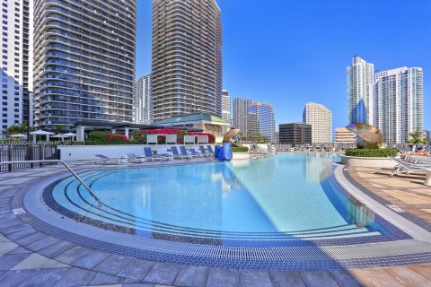 Condominio en alquiler en Miami, Florida, 2 dormitorios, 111.2 m2 № 1938908 - foto 19