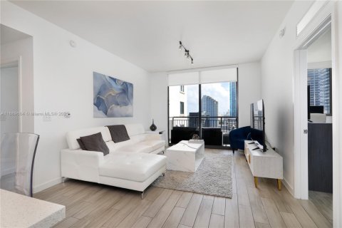 Copropriété à louer à Miami, Floride: 2 chambres, 111.2 m2 № 1938908 - photo 5