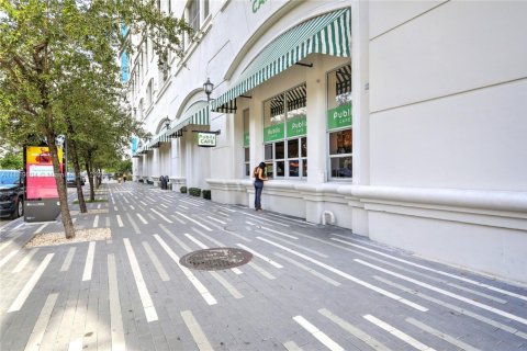 Condominio en alquiler en Miami, Florida, 2 dormitorios, 111.2 m2 № 1938908 - foto 27