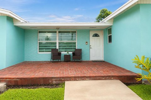 House in West Palm Beach, Florida 3 bedrooms, 131.64 sq.m. № 2177204 - photo 6