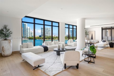 Condo in Miami Beach, Florida, 6 bedrooms  № 2035146 - photo 3