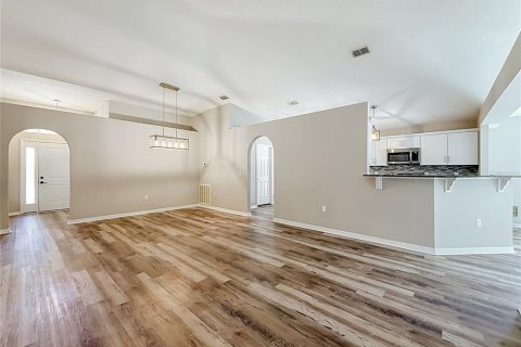 Casa en venta en Leesburg, Florida, 4 dormitorios, 175.86 m2 № 2208378 - foto 8