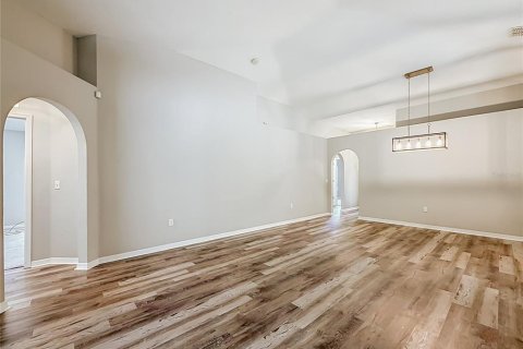 Casa en venta en Leesburg, Florida, 4 dormitorios, 175.86 m2 № 2208378 - foto 7