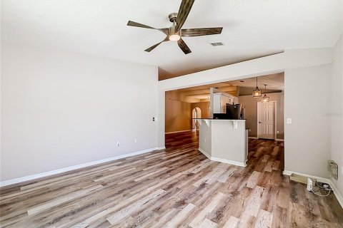 Casa en venta en Leesburg, Florida, 4 dormitorios, 175.86 m2 № 2208378 - foto 10
