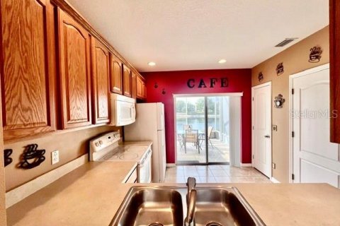 Adosado en alquiler en Spring Hill, Florida, 2 dormitorios, 124.02 m2 № 2105193 - foto 17
