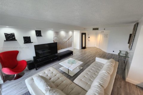 Condo in Aventura, Florida, 3 bedrooms  № 1726779 - photo 23