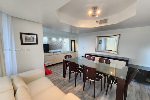 Condo in Aventura, Florida, 3 bedrooms  № 1726779 - photo 25