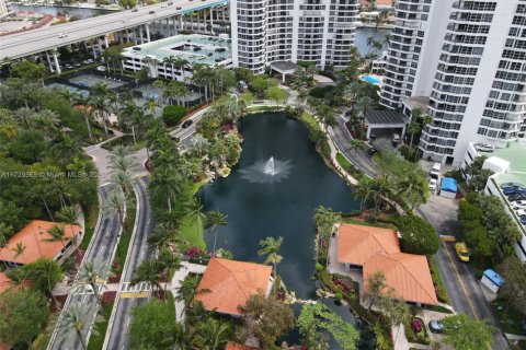 Condo in Aventura, Florida, 3 bedrooms  № 1726779 - photo 2