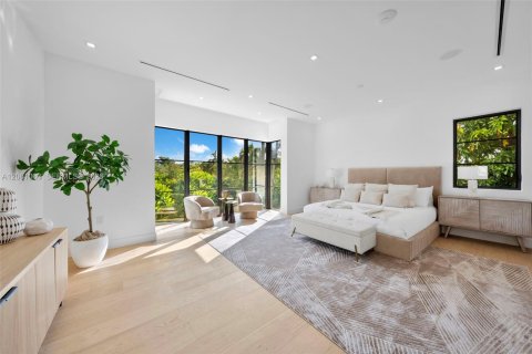 Casa en venta en Coral Gables, Florida, 5 dormitorios, 378.48 m2 № 2192129 - foto 28