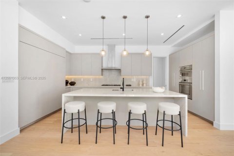 Casa en venta en Coral Gables, Florida, 5 dormitorios, 378.48 m2 № 2192129 - foto 15