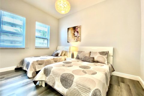 Снять в аренду кондоминиум в Халландейл-Бич, Флорида 3 спальни, 134.71м2, № 2037632 - фото 16