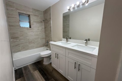 Condominio en alquiler en Lauderdale Lakes, Florida, 3 dormitorios, 78.04 m2 № 1991461 - foto 11