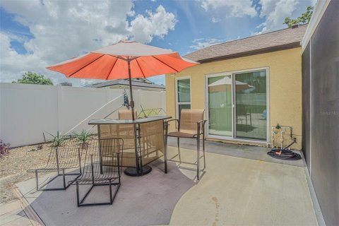 House in Seffner, Florida 4 bedrooms, 137.87 sq.m. № 1879083 - photo 30