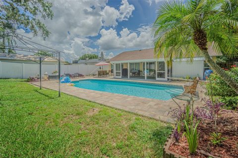 House in Seffner, Florida 4 bedrooms, 137.87 sq.m. № 1879083 - photo 25