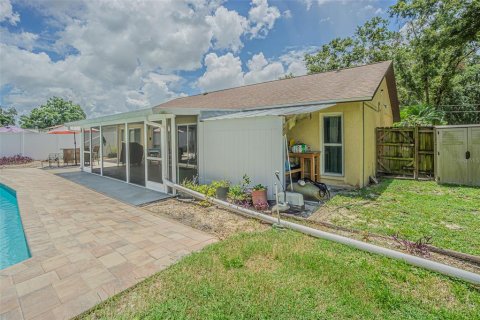 House in Seffner, Florida 4 bedrooms, 137.87 sq.m. № 1879083 - photo 27
