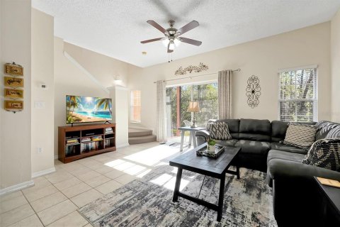 Touwnhouse à vendre à Kissimmee, Floride: 3 chambres, 119.94 m2 № 2144809 - photo 3