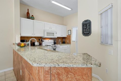 Touwnhouse à vendre à Kissimmee, Floride: 3 chambres, 119.94 m2 № 2144809 - photo 6