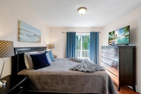 Touwnhouse à vendre à Kissimmee, Floride: 3 chambres, 119.94 m2 № 2144809 - photo 16