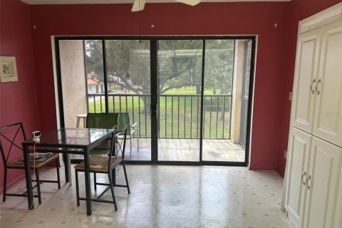 Condo in Saint Petersburg, Florida, 2 bedrooms № 2229398 - photo 3