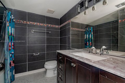 Copropriété à vendre à Oakland Park, Floride: 2 chambres, 107.77 m2 № 1750353 - photo 23