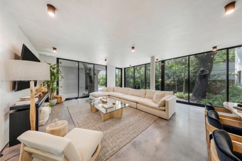 Villa ou maison à louer à Miami, Floride: 3 chambres, 469.34 m2 № 2194969 - photo 5