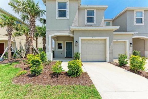 Adosado en venta en Nokomis, Florida, 3 dormitorios, 147.99 m2 № 1784883 - foto 1