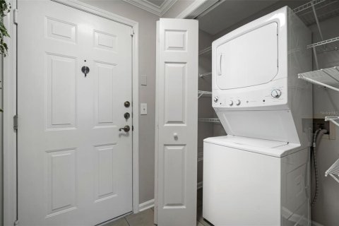 Condo in Tampa, Florida, 1 bedroom  № 1586273 - photo 19