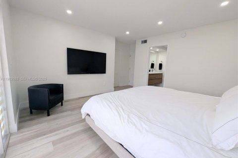 Купить таунхаус в Норт-Майами-Бич, Флорида 3 спальни, 145.86м2, № 2047934 - фото 29