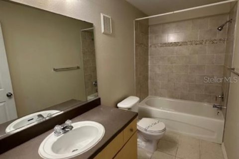 Touwnhouse à louer à Celebration, Floride: 2 chambres, 110.37 m2 № 2413823 - photo 12