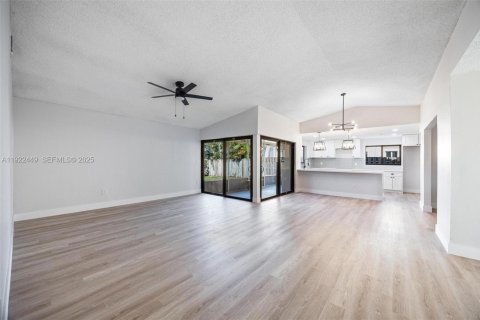 Casa en venta en Homestead, Florida, 4 dormitorios, 148.83 m2 № 1983925 - foto 10