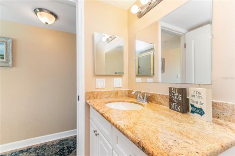Condominio en venta en Clearwater, Florida, 2 dormitorios, 129.13 m2 № 2115133 - foto 20