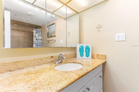 Condominio en venta en Clearwater, Florida, 2 dormitorios, 129.13 m2 № 2115133 - foto 24